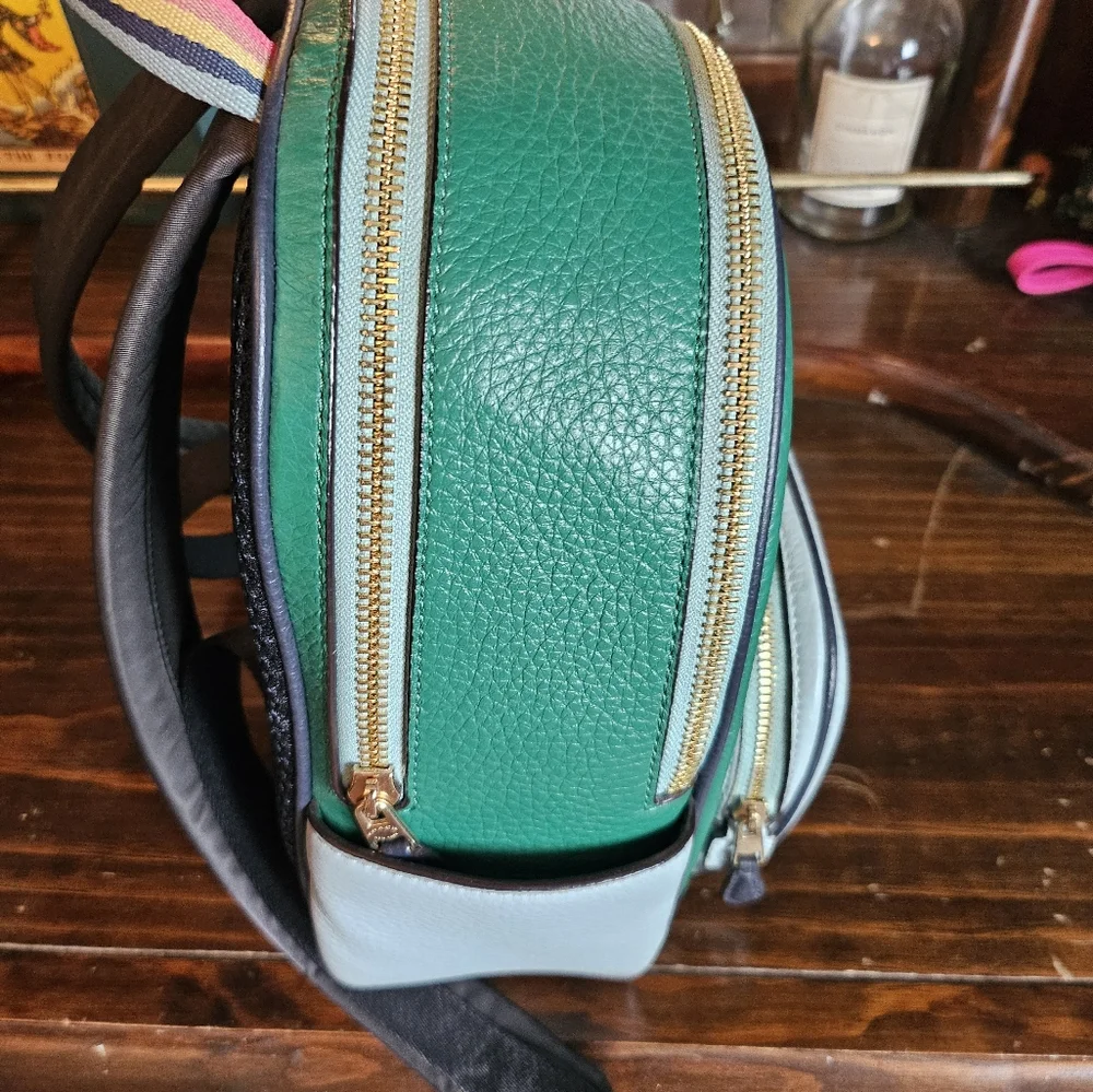 Coach Small Back Pack - Picture 3 of 6
